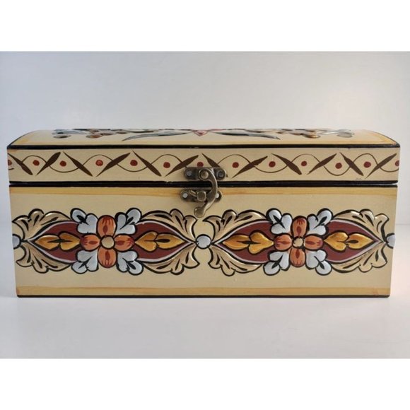 Bombeh Hand Painted Wooden Box with 3D Floral - Picture 7 of 7